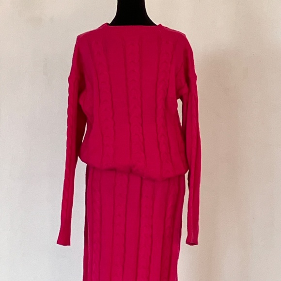 Bright Pink cable knit skirt set - Picture 8 of 10